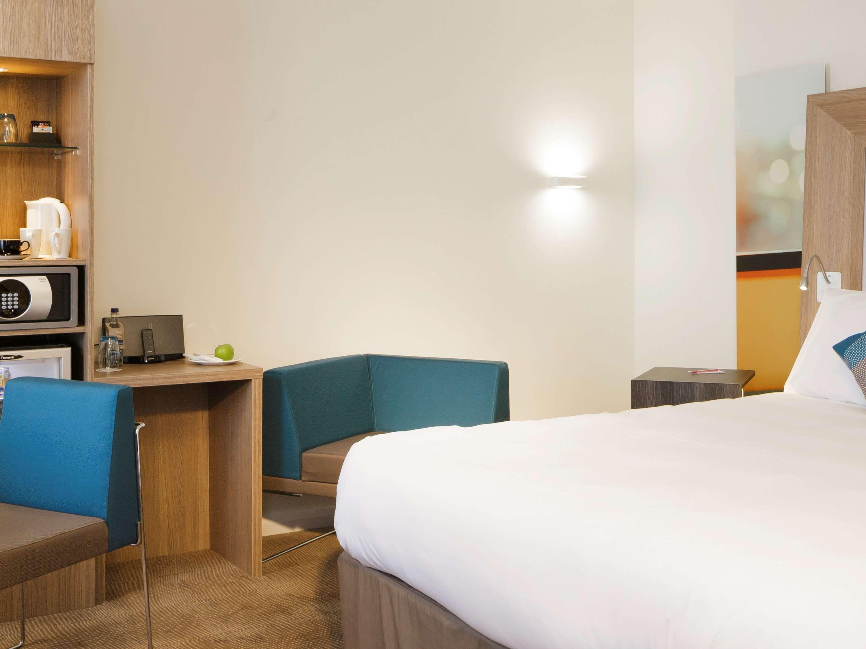 Novotel London Брентфорд Экстерьер фото
